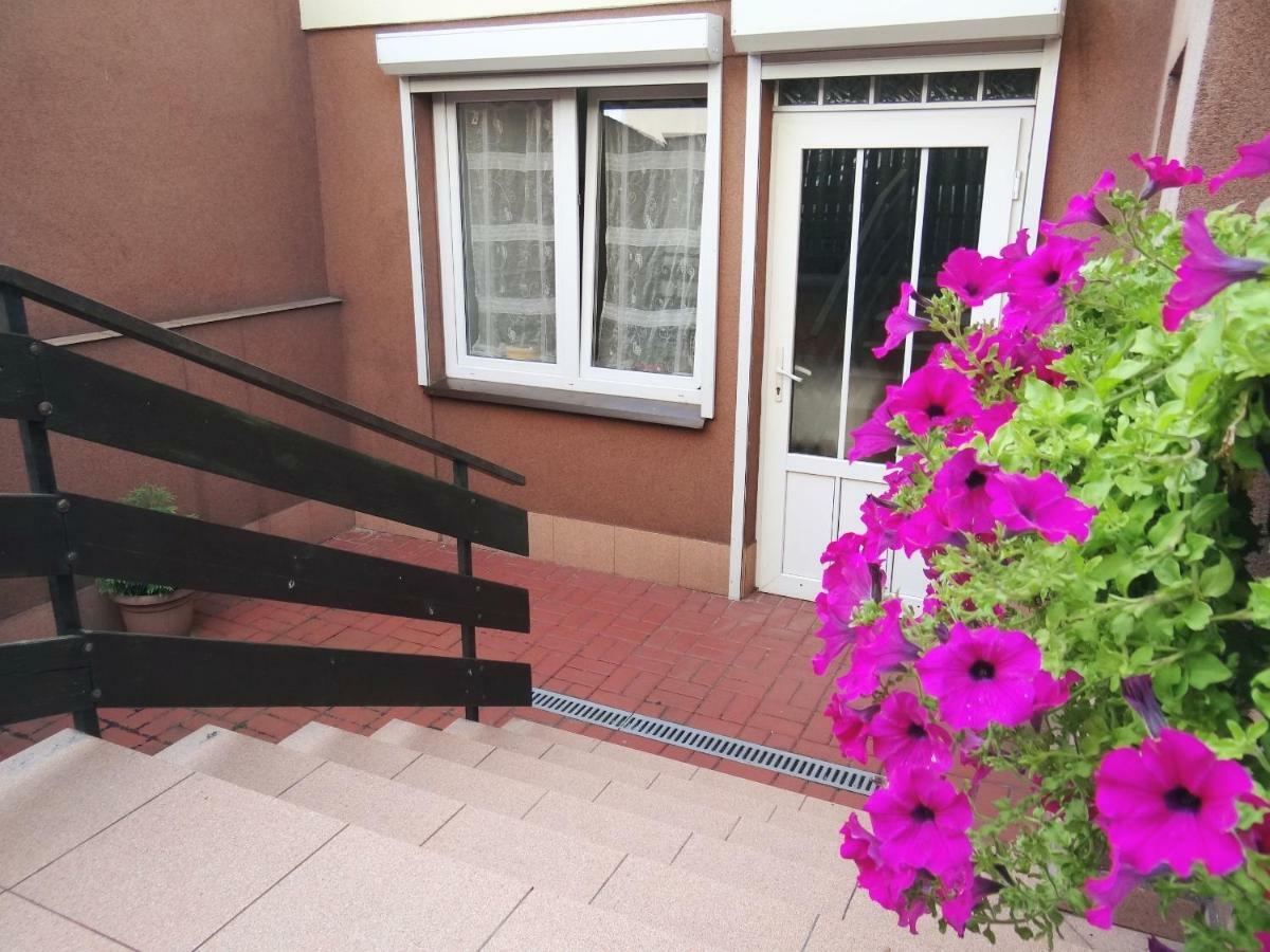 Ewa Bed & Breakfast